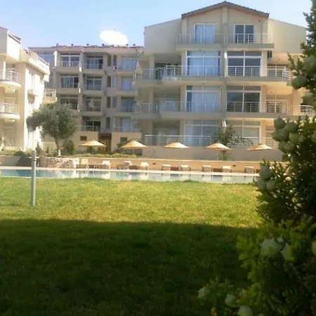 White Bay Blocks C-d-e-f Sea & Pool View 1st Floor Ap Apartamento